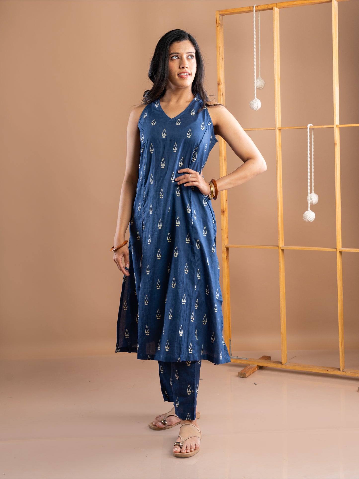 INDIGO SLEEVELESS CO ORD