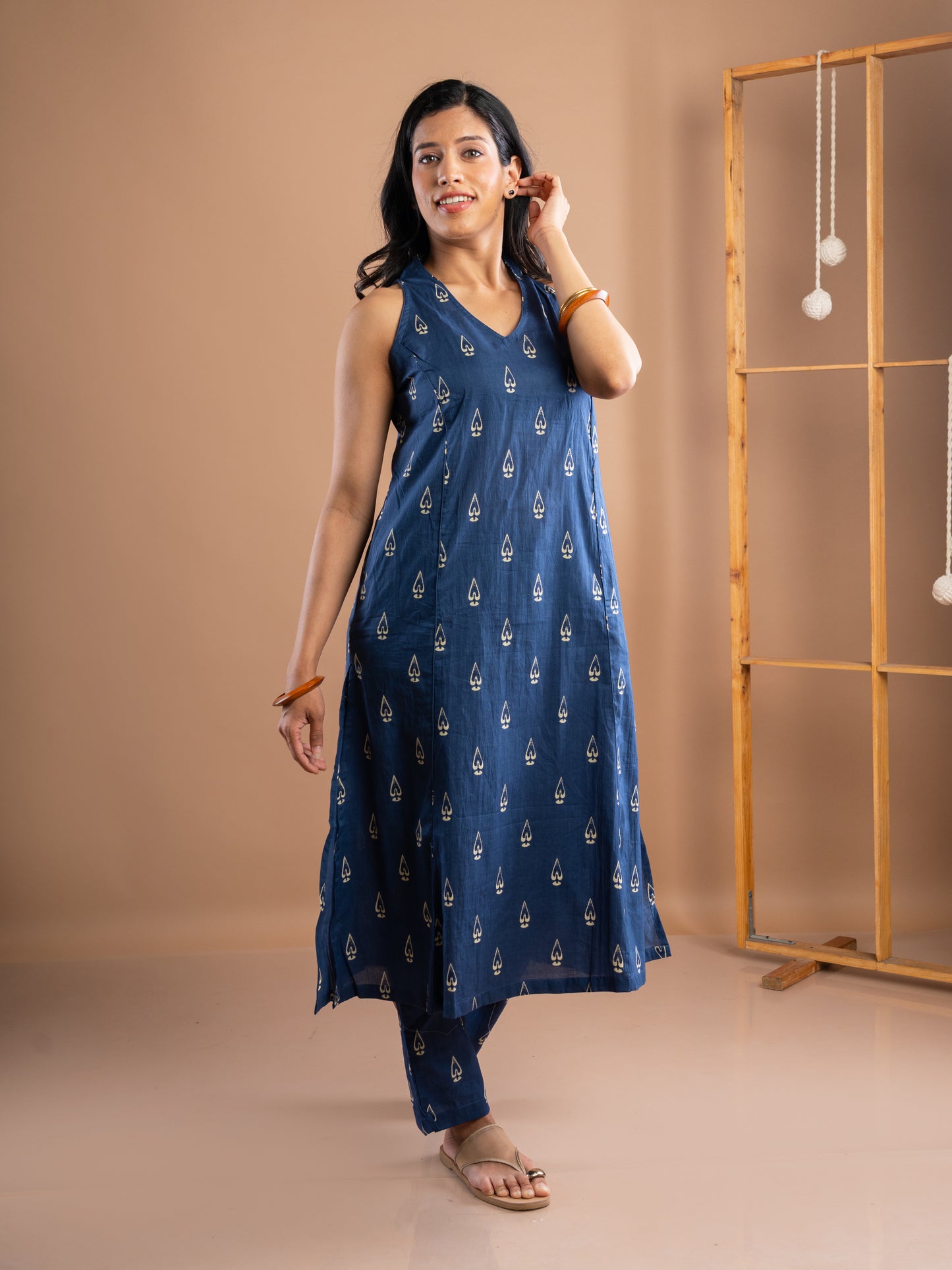 INDIGO SLEEVELESS CO ORD