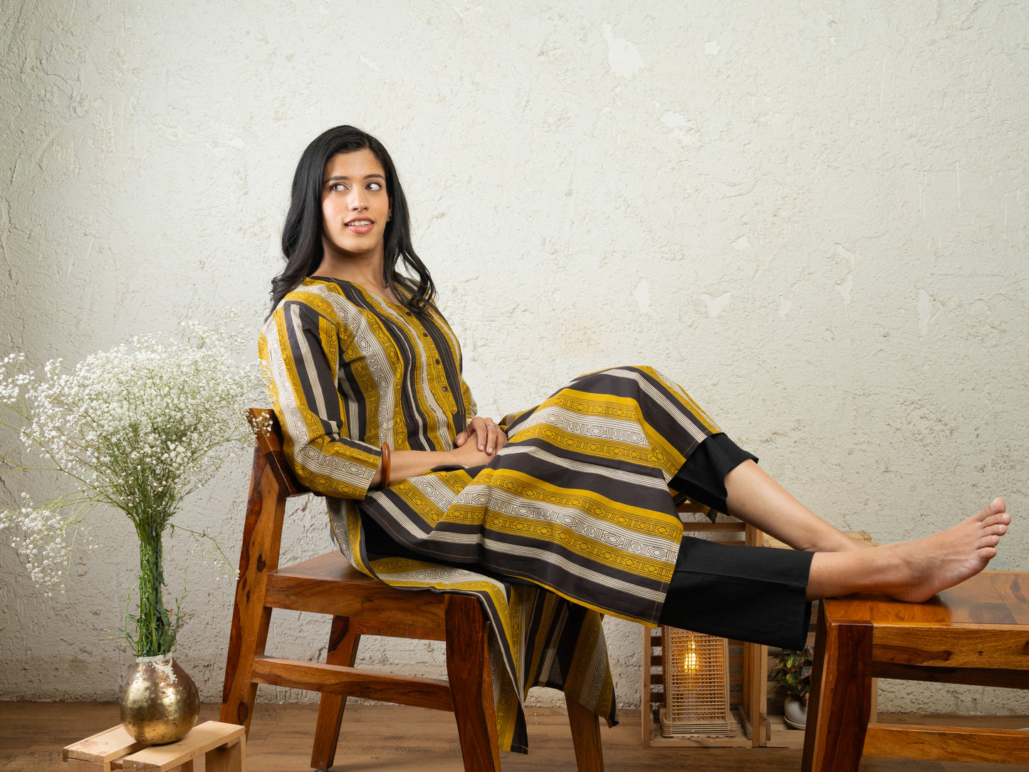 STRIPES STORY PINTUCK KURTA SET