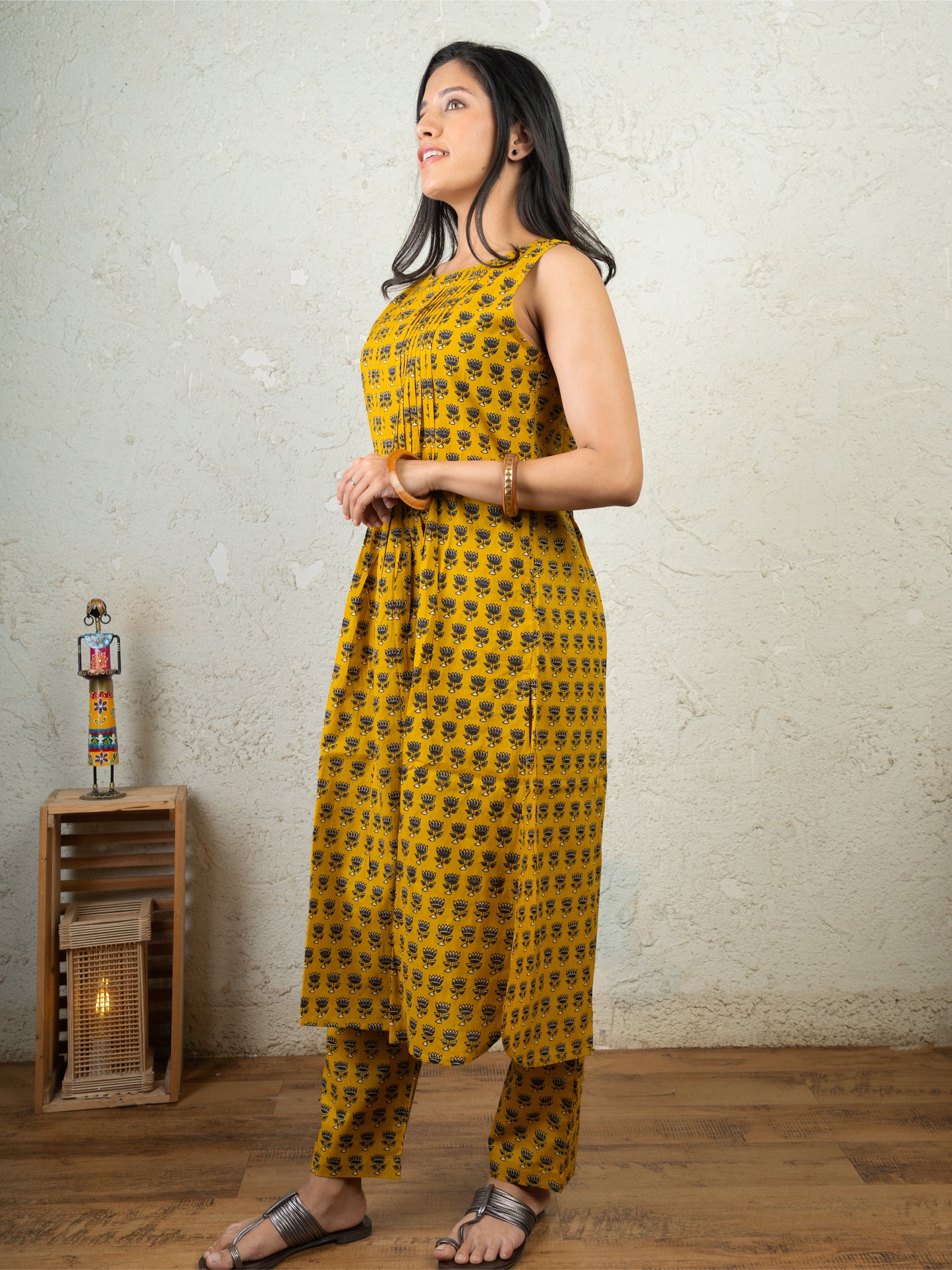 LOTUS ON REPEAT SLEEVELESS PINTUCK CO ORD