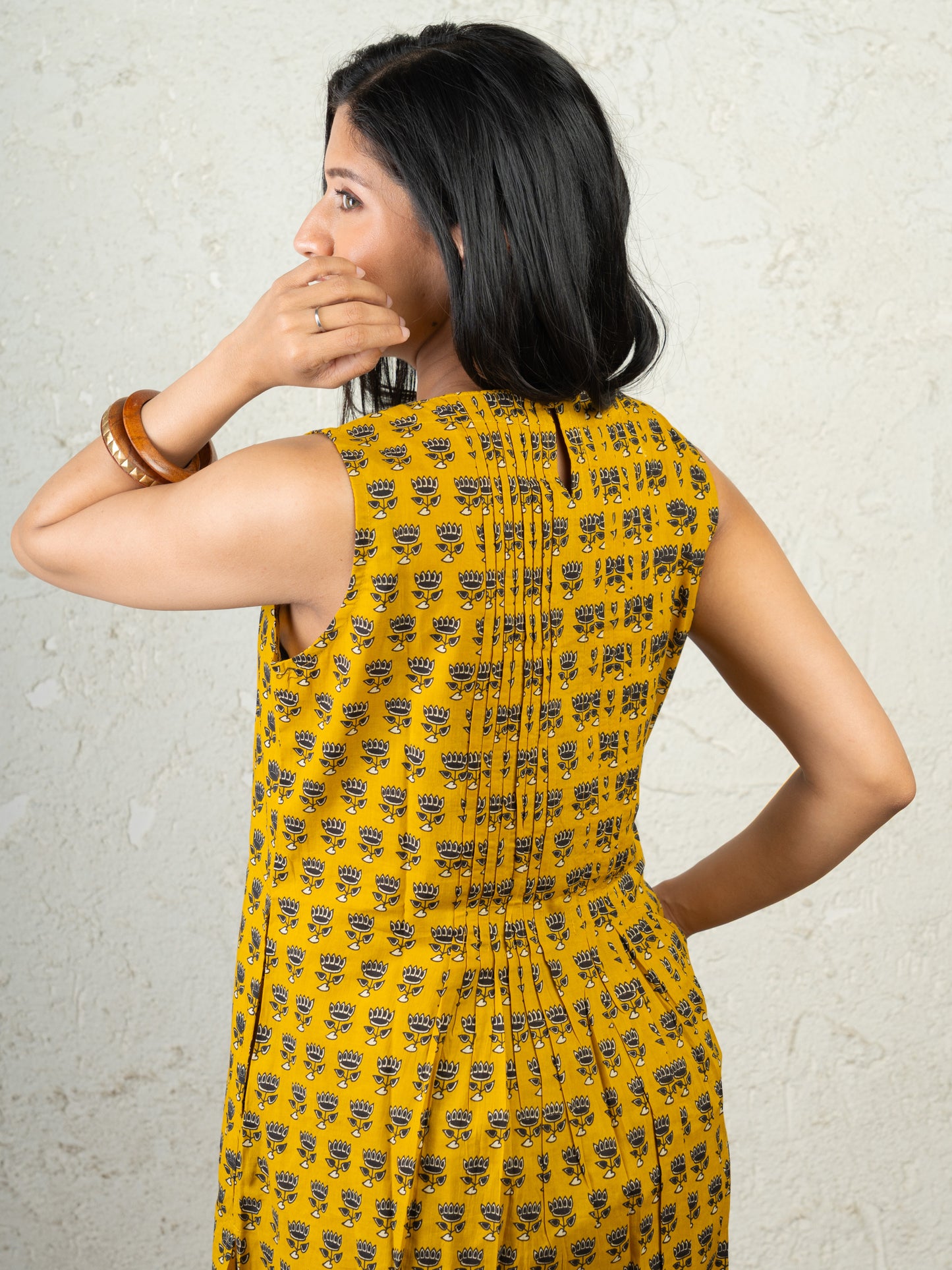 LOTUS ON REPEAT SLEEVELESS PINTUCK CO ORD