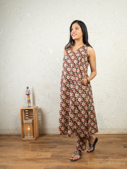 EARTHY BLOOM SLEVELESS CO ORD